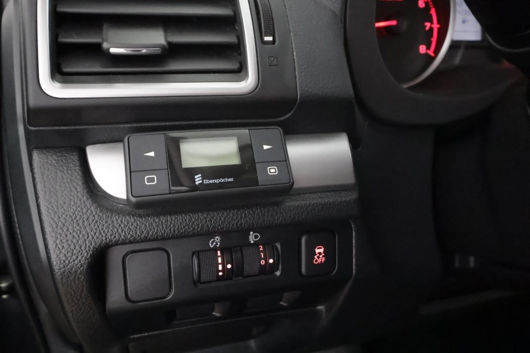 SUBARU Forester 2016