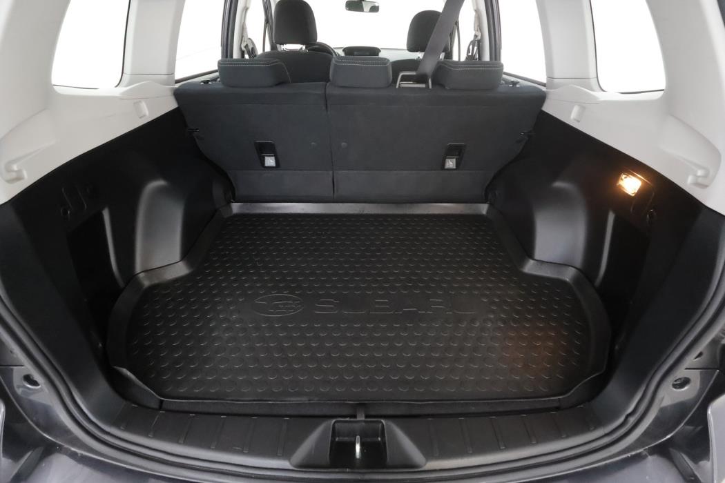 SUBARU Forester 2016