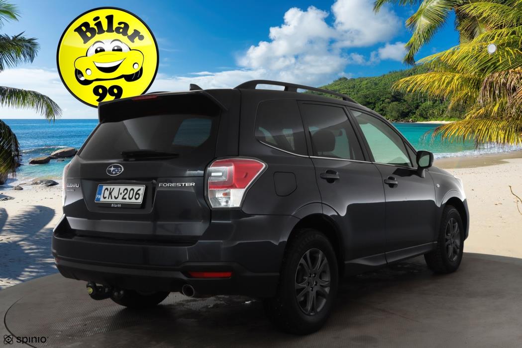 SUBARU Forester 2016