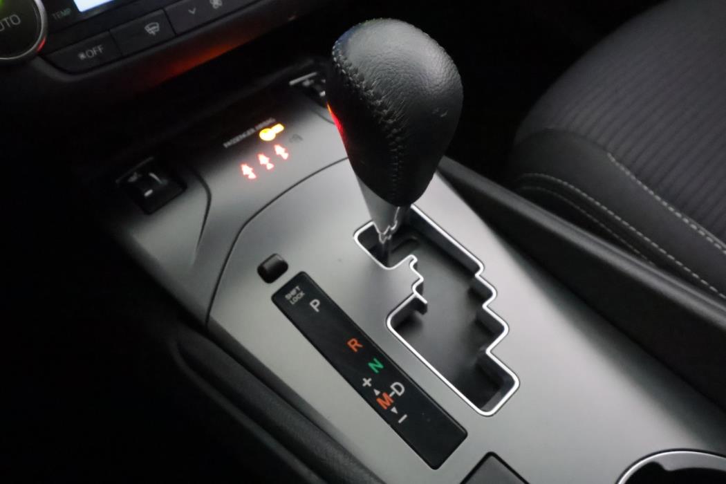 TOYOTA Avensis 2018