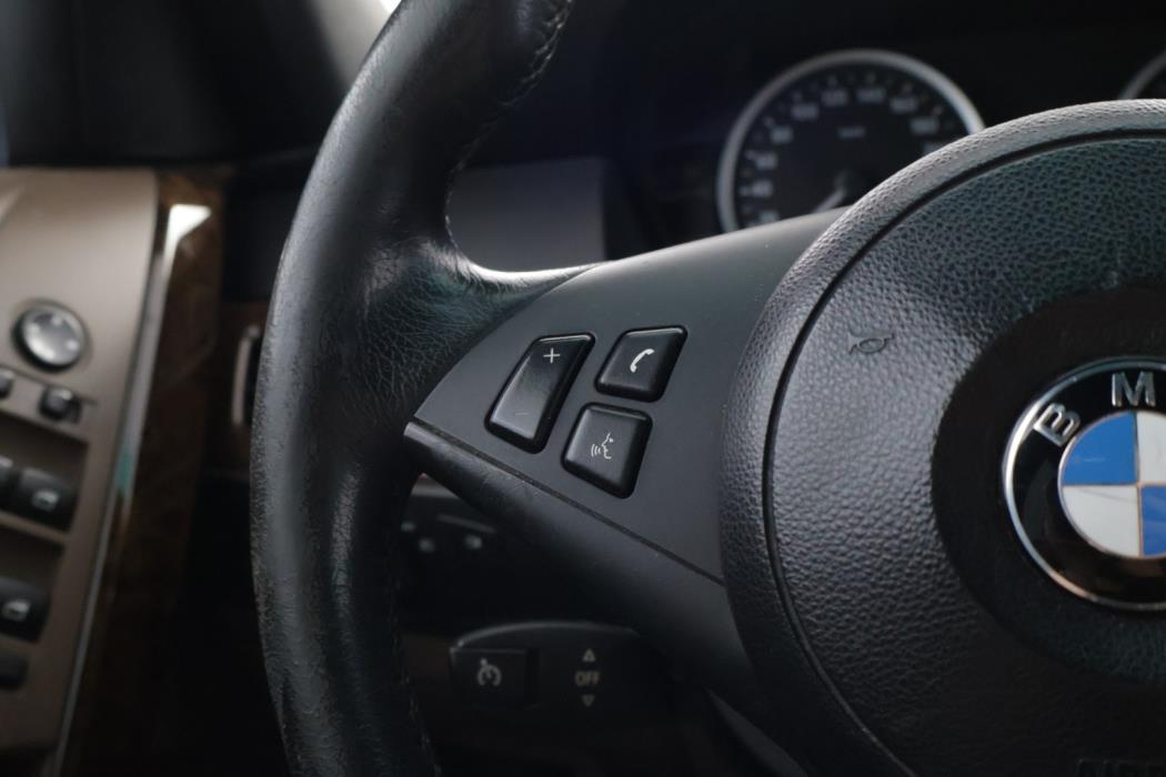 BMW 530 2005