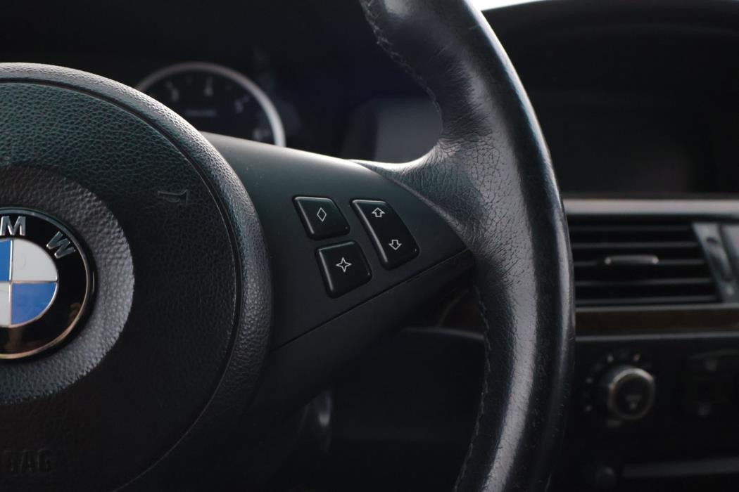 BMW 530 2005