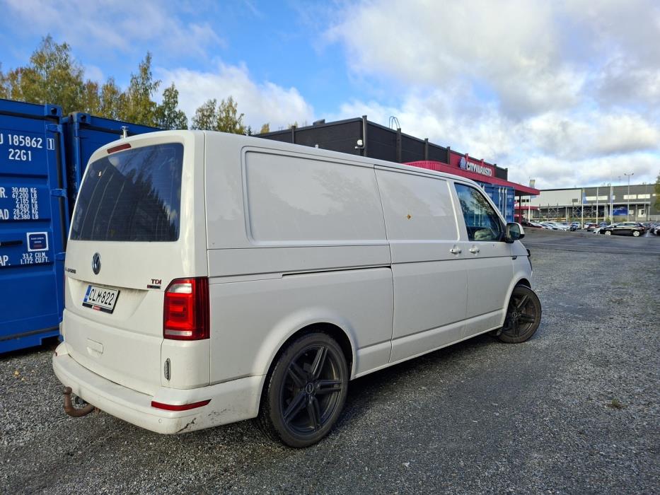 VOLKSWAGEN Transporter 2018