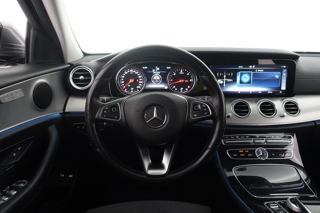 MERCEDES-BENZ E 2017