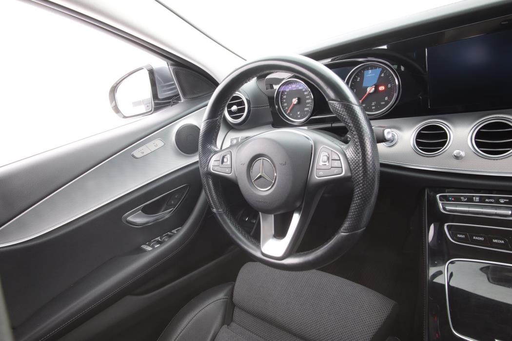 MERCEDES-BENZ E 2017