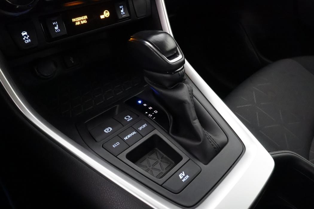 TOYOTA RAV4 2022