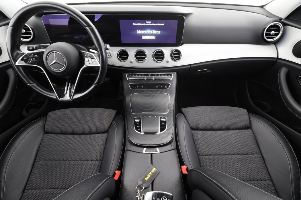 MERCEDES-BENZ E 2022