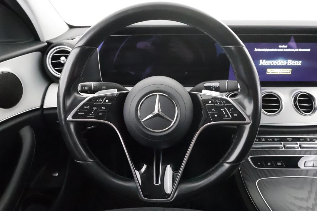 MERCEDES-BENZ E 2022