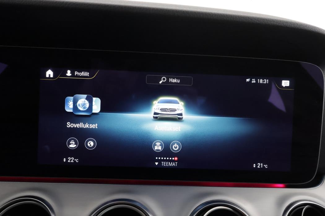 MERCEDES-BENZ E 2022