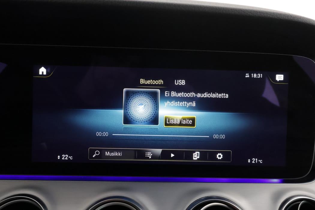 MERCEDES-BENZ E 2022