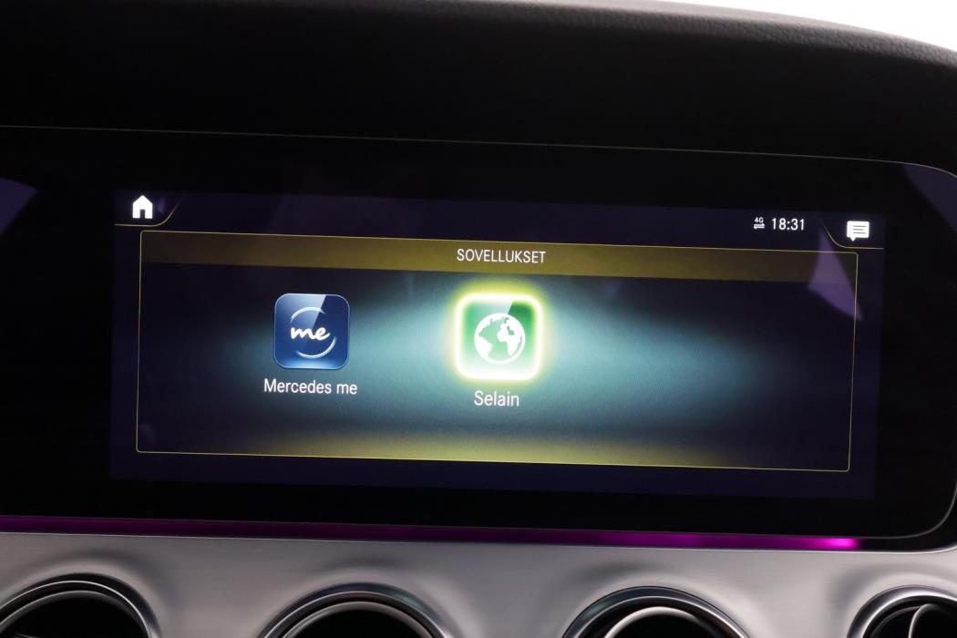 MERCEDES-BENZ E 2022