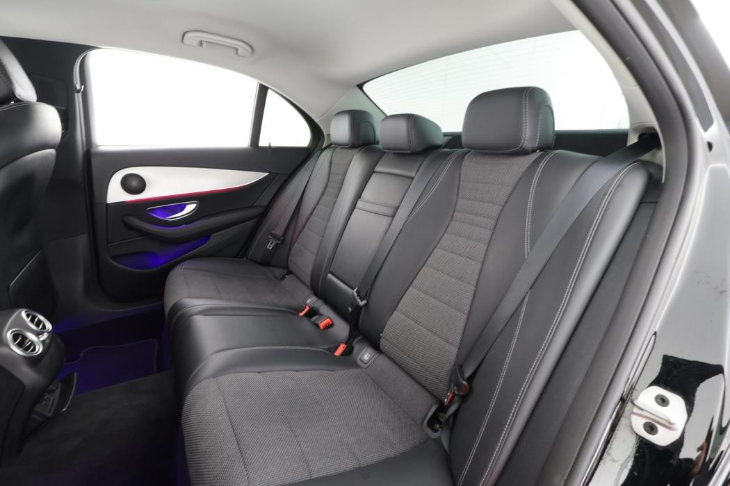 MERCEDES-BENZ E 2022