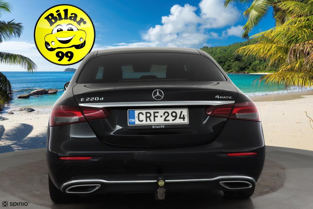 MERCEDES-BENZ E 2022