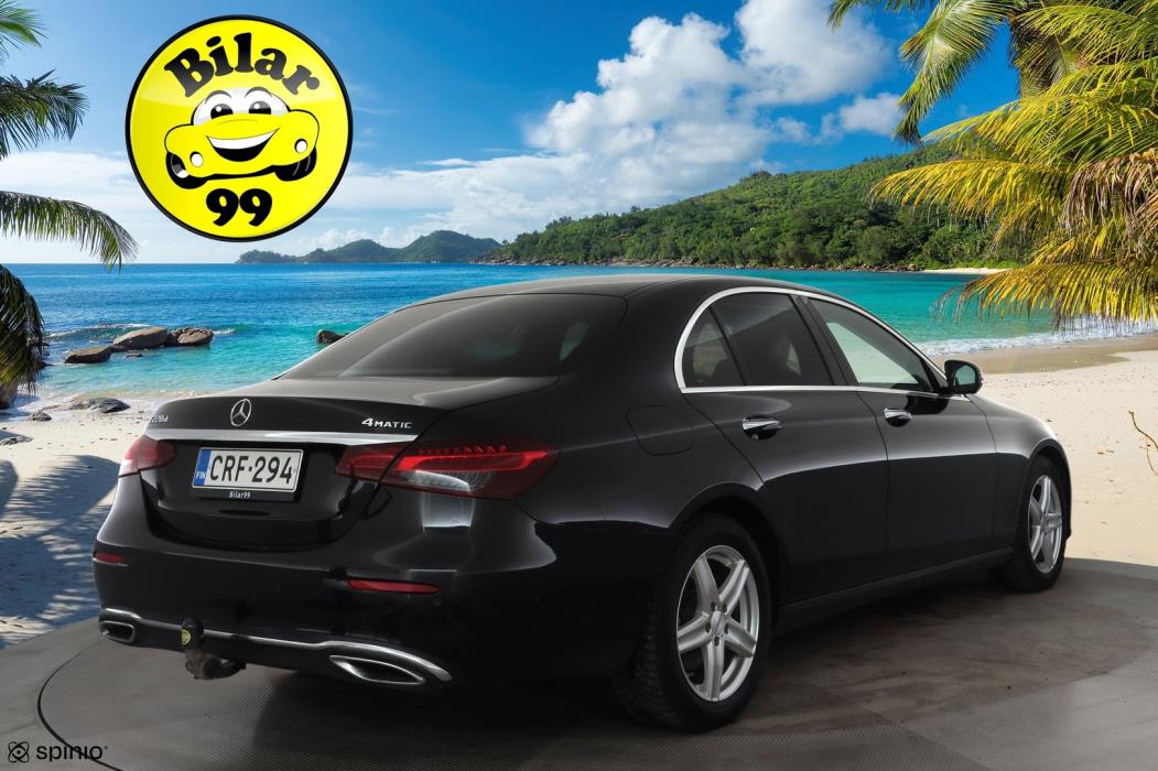 MERCEDES-BENZ E 2022