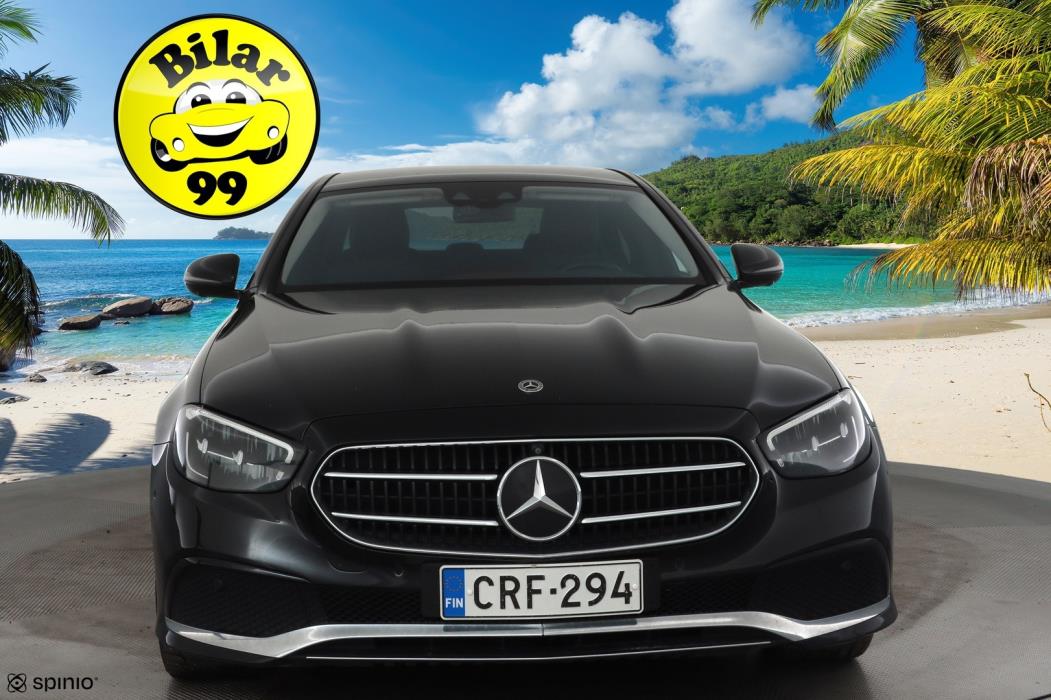 MERCEDES-BENZ E 2022