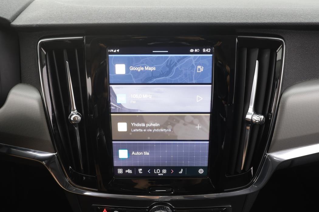 VOLVO V90 2023