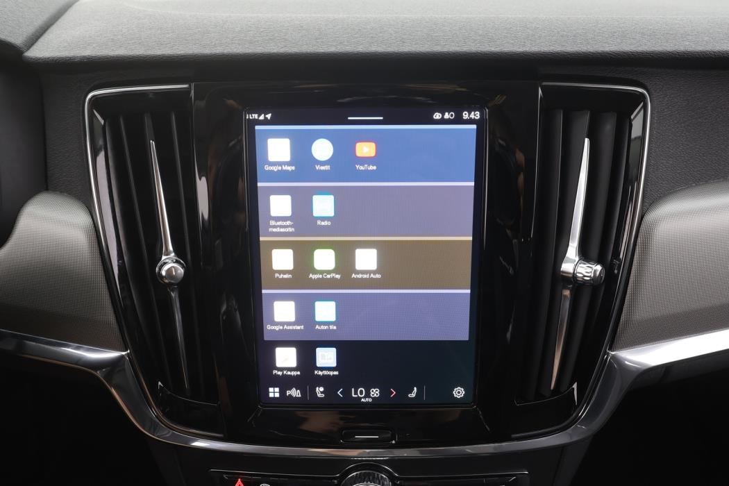 VOLVO V90 2023