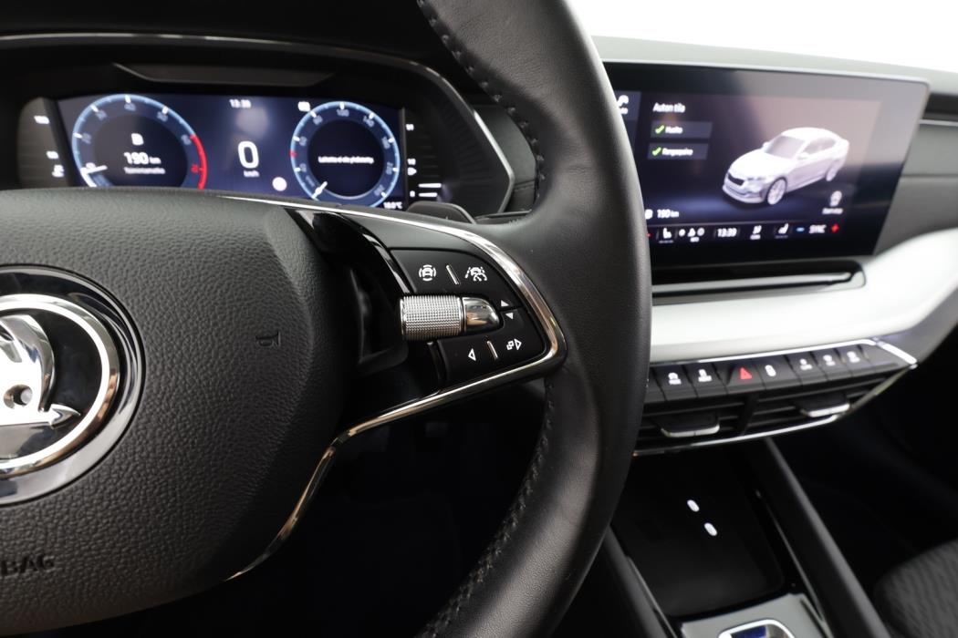 SKODA Octavia 2024