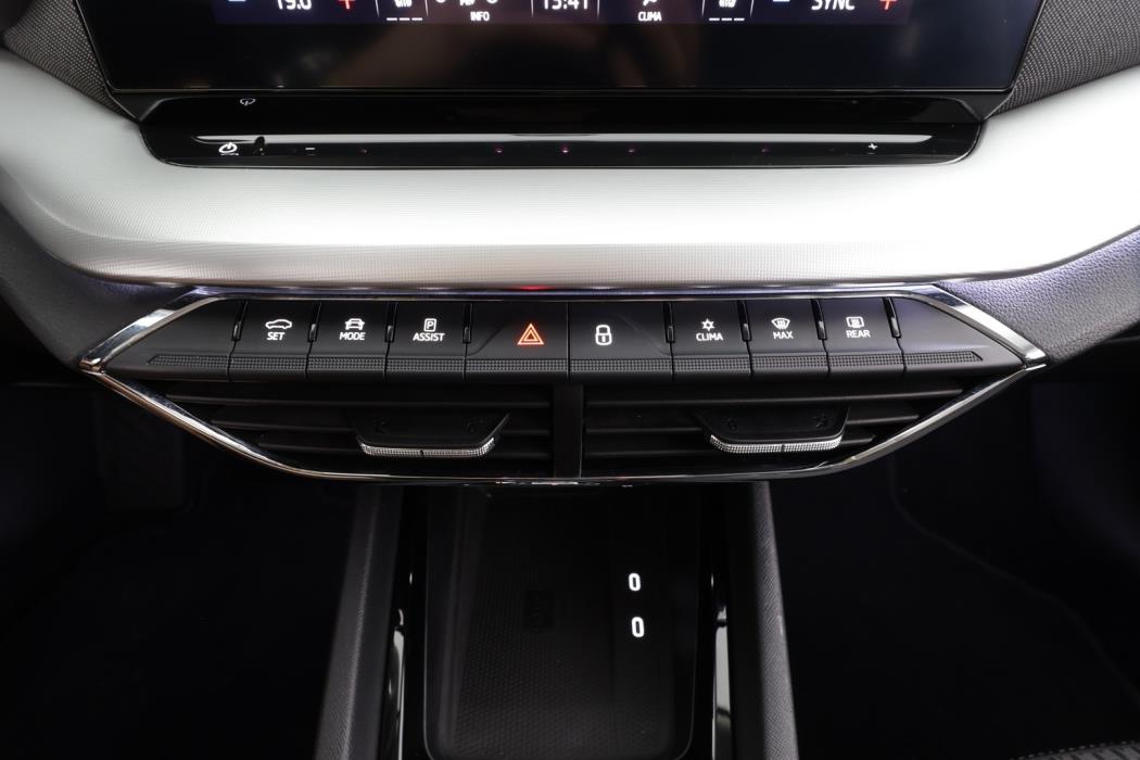 SKODA Octavia 2024
