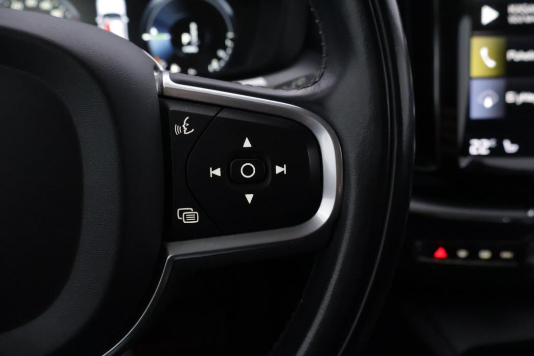 VOLVO XC60 2021