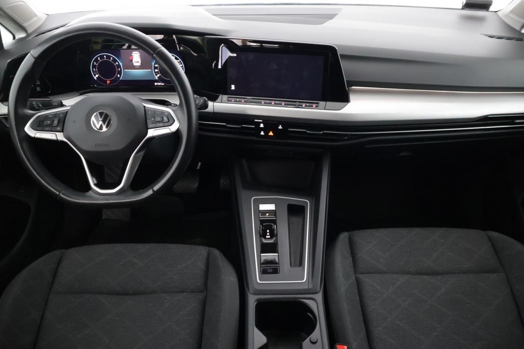 VOLKSWAGEN Golf 2021