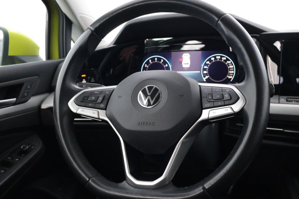 VOLKSWAGEN Golf 2021