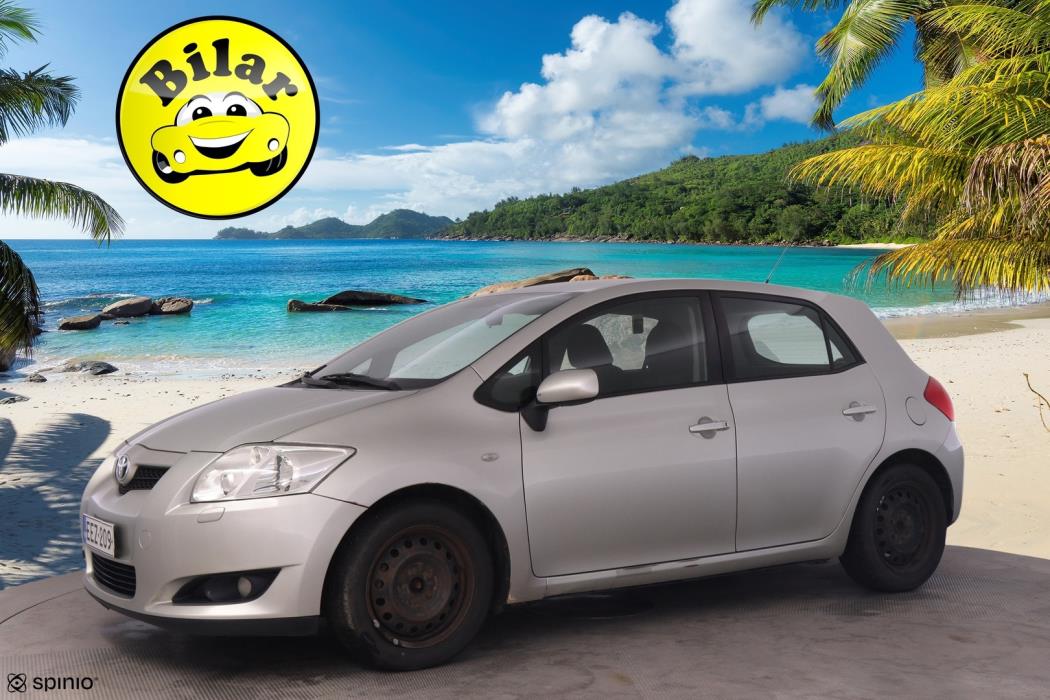 TOYOTA Auris 2009