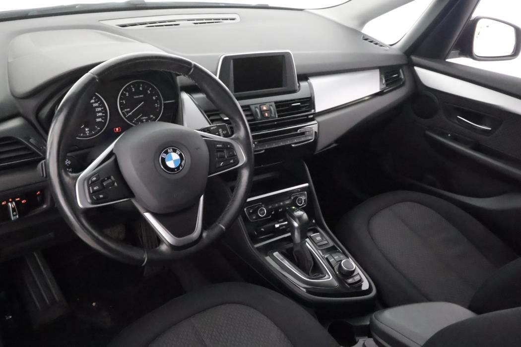 BMW 218 2016