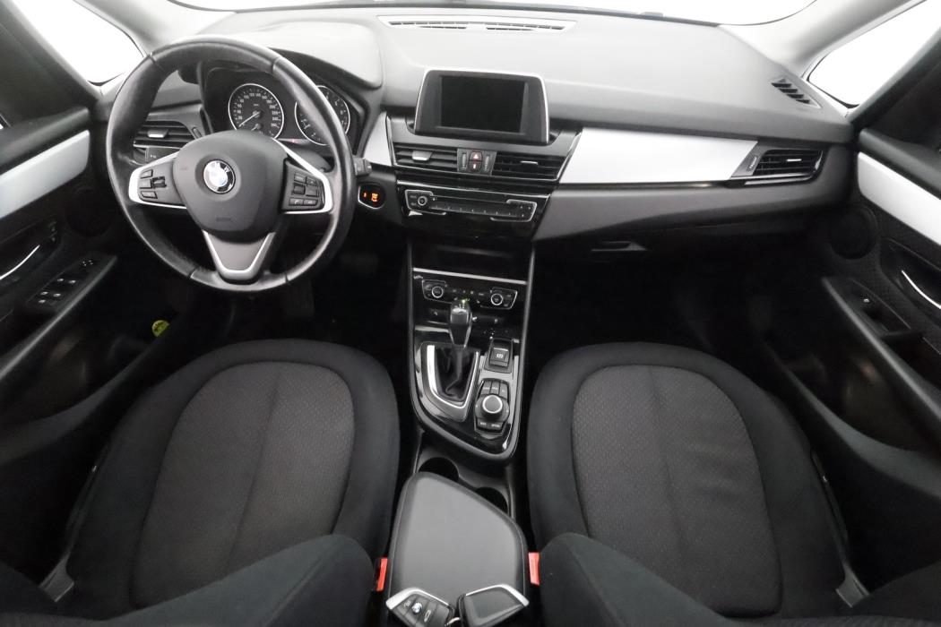 BMW 218 2016