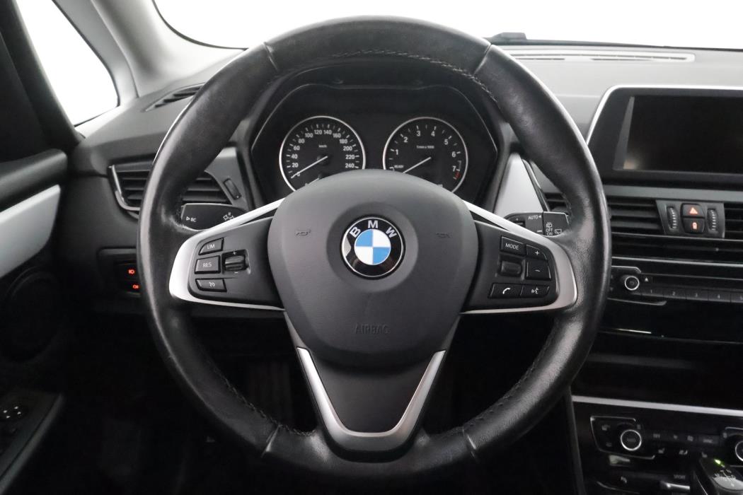 BMW 218 2016
