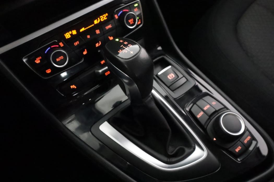 BMW 218 2016