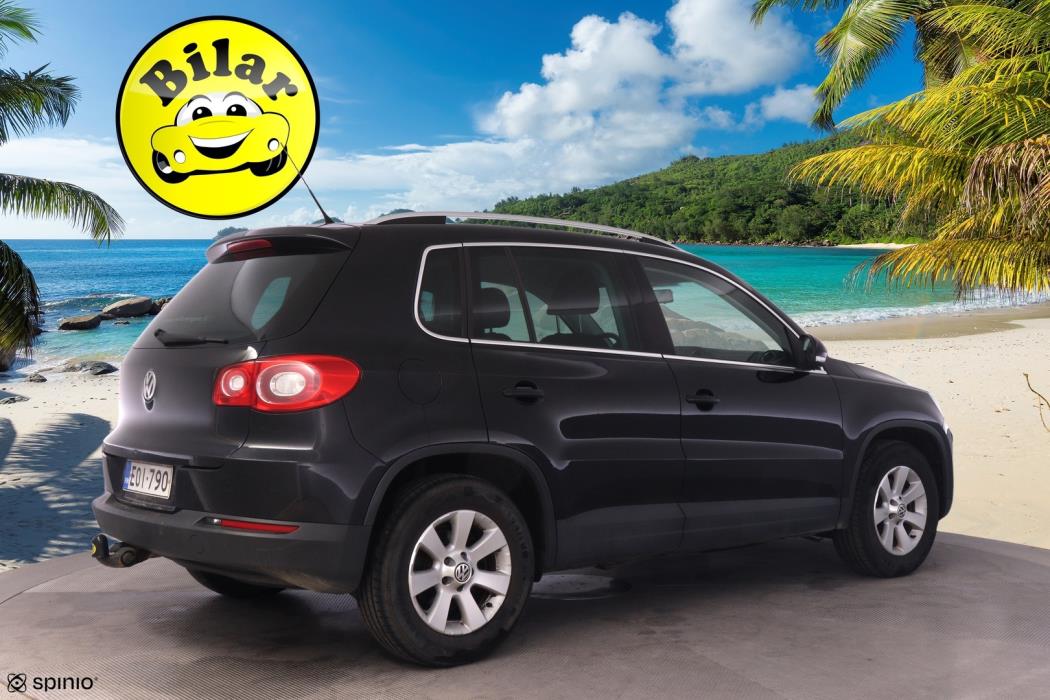 VOLKSWAGEN Tiguan 2011