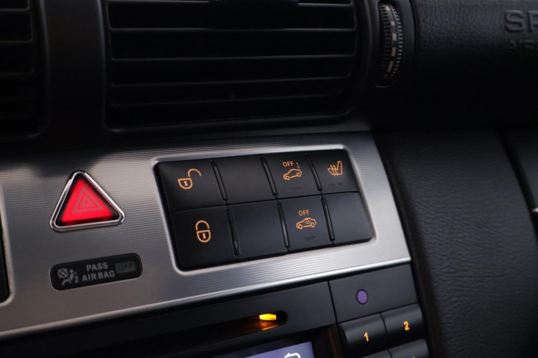 MERCEDES-BENZ C 2005