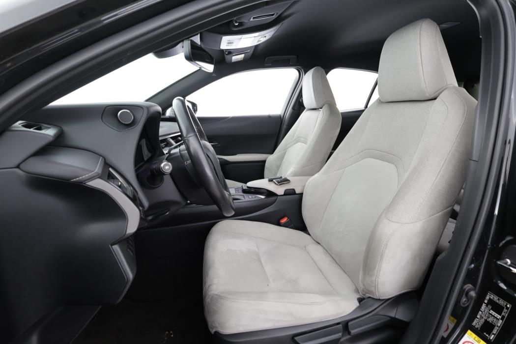 LEXUS UX 2019