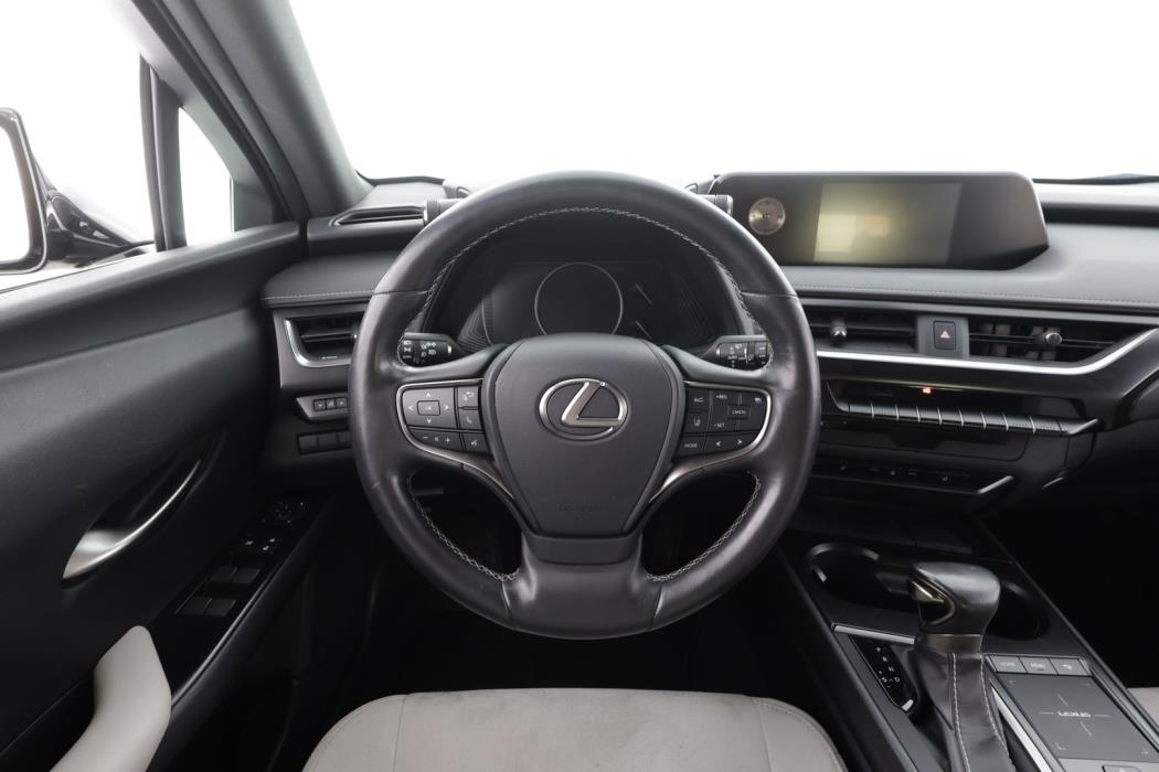 LEXUS UX 2019