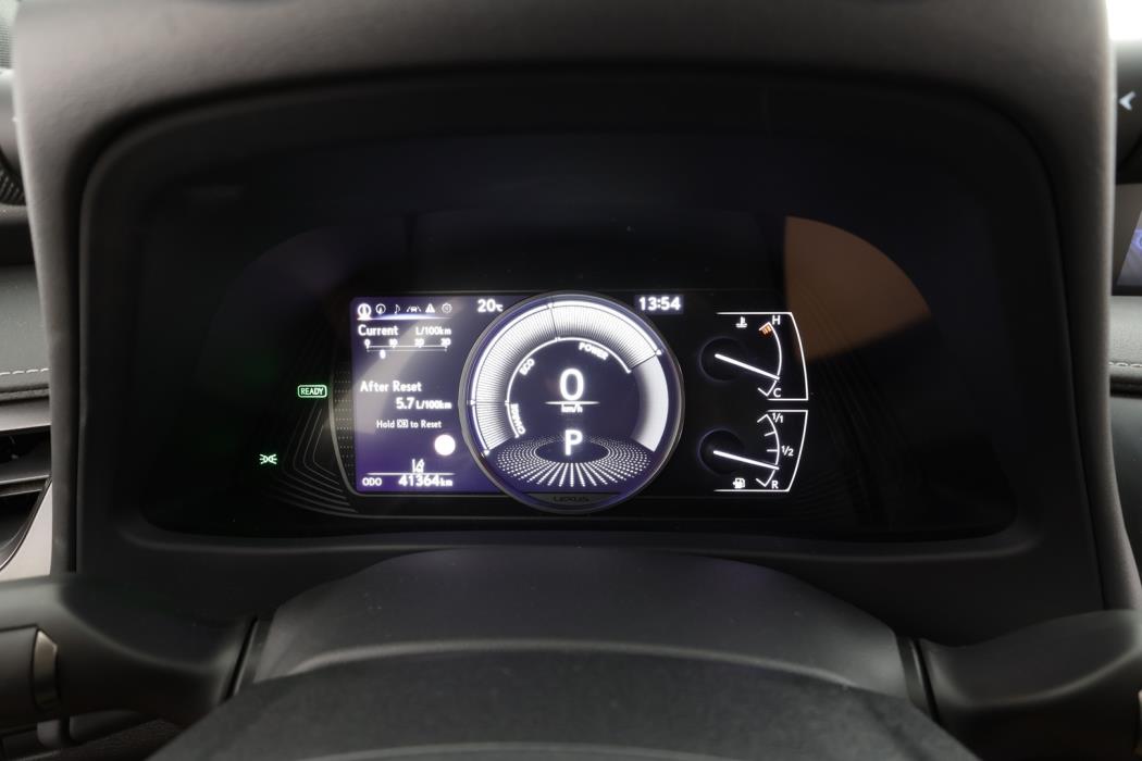 LEXUS UX 2019