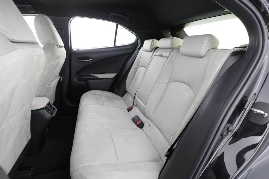 LEXUS UX 2019