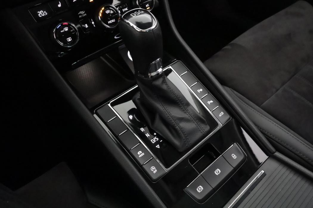 SKODA Superb 2019