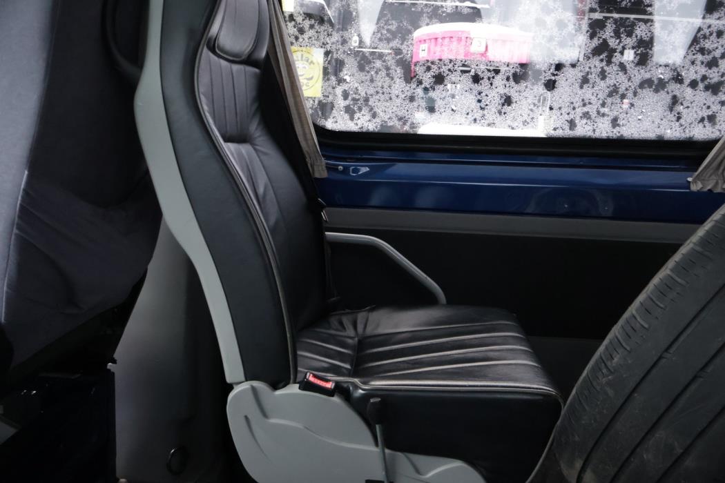 VOLKSWAGEN Crafter 2012