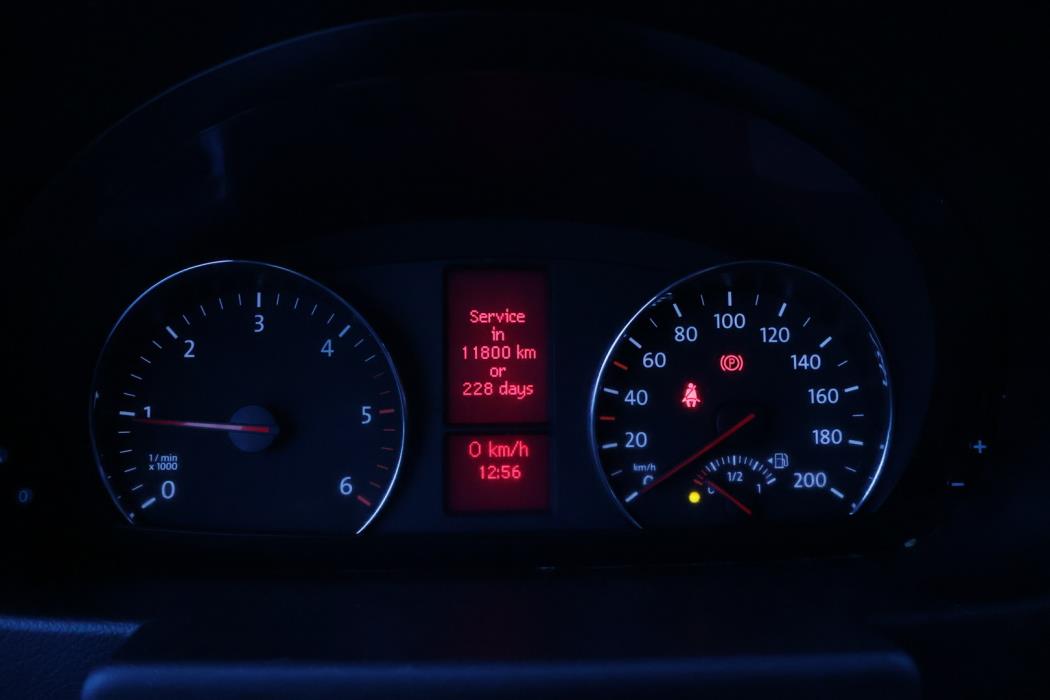 VOLKSWAGEN Crafter 2012