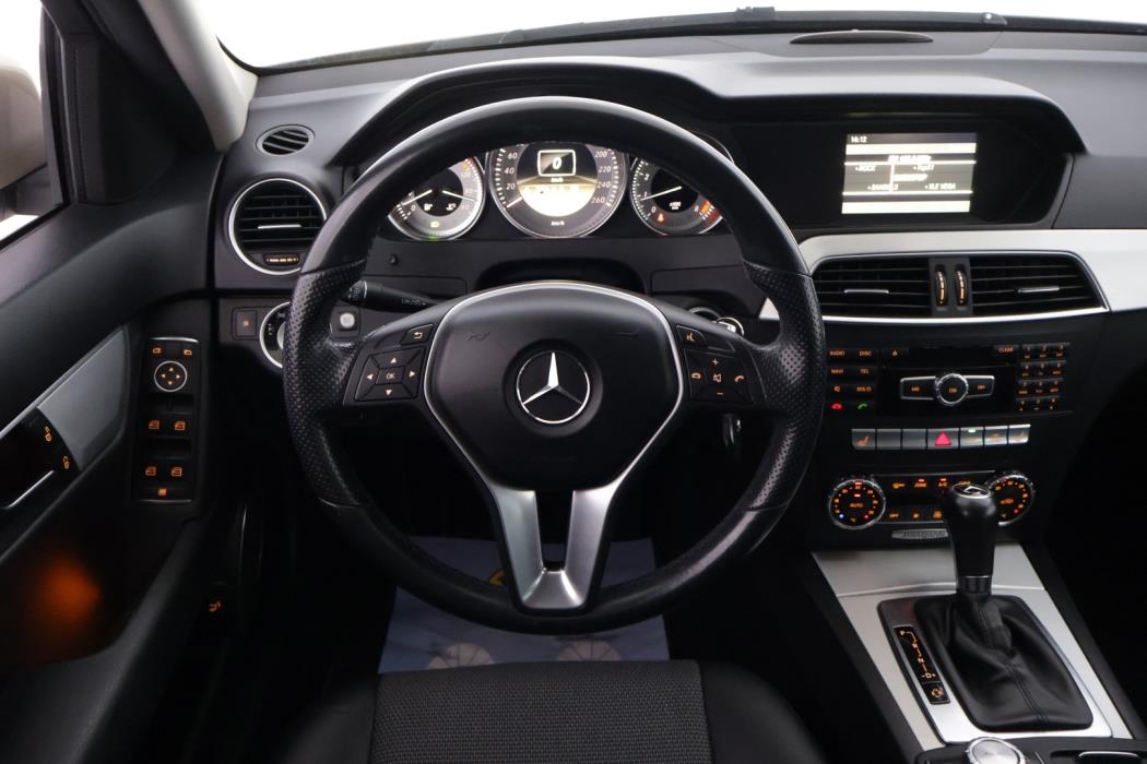 MERCEDES-BENZ C 2011