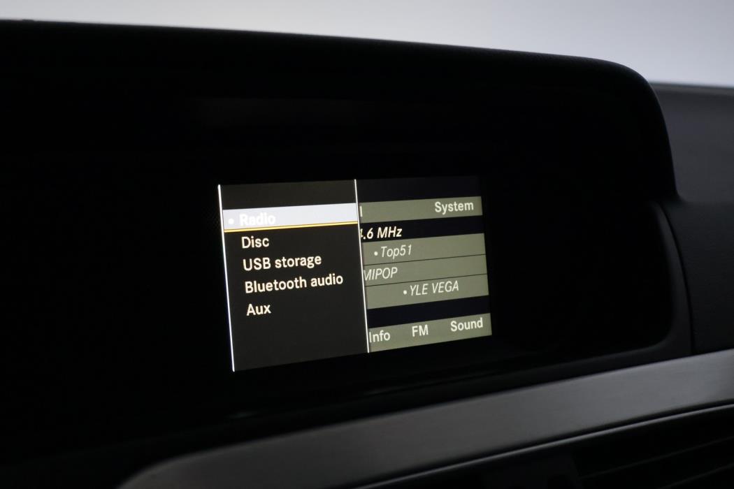 MERCEDES-BENZ C 2011