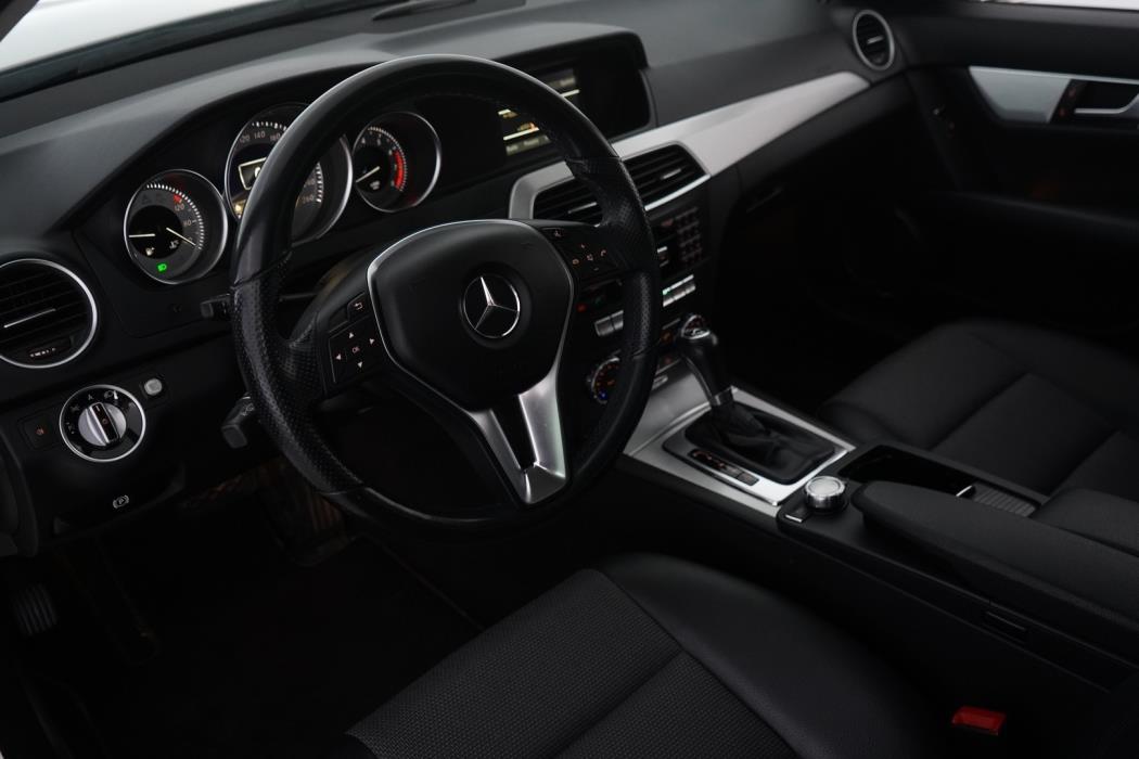 MERCEDES-BENZ C 2011