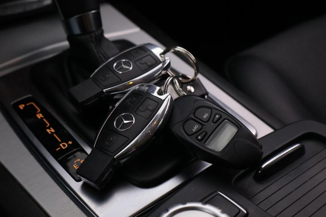 MERCEDES-BENZ C 2011