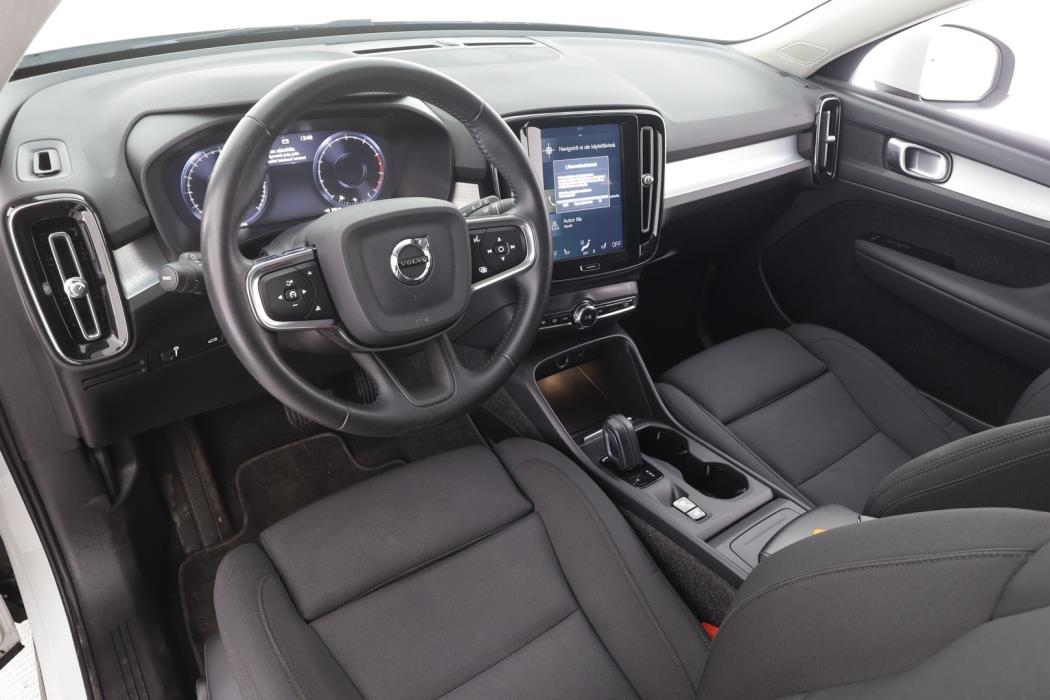 VOLVO XC40 2021
