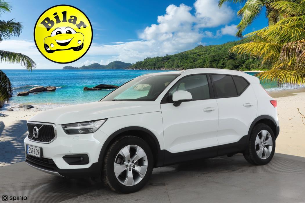 VOLVO XC40 2021