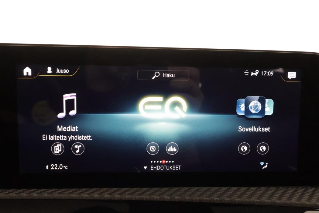 MERCEDES-BENZ A 2021