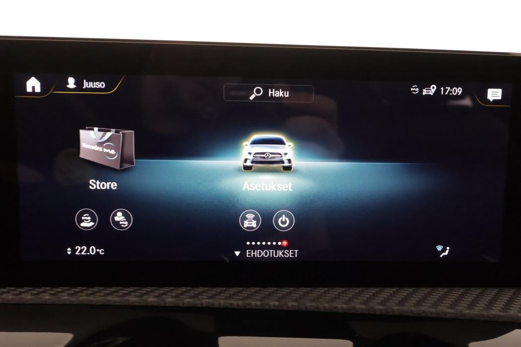 MERCEDES-BENZ A 2021