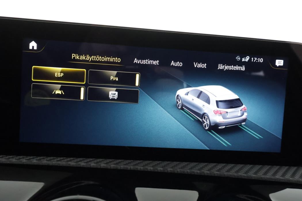 MERCEDES-BENZ A 2021