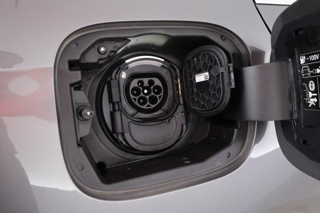 MERCEDES-BENZ A 2021